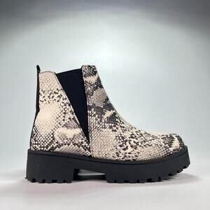 Qupid Black Ivory Elastic Side Panels Snakeskin Print Pull On Boots Women's Sz 6